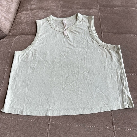 Lululemon Athletica Green Muscle Tee Relaxed Fit - Picture 4 of 7